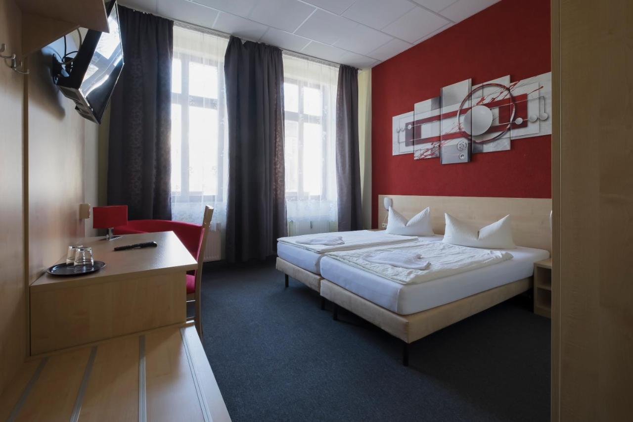 Gaestehaus Lisakowski Pension Am Brautwiesenpark Görlitz Buitenkant foto