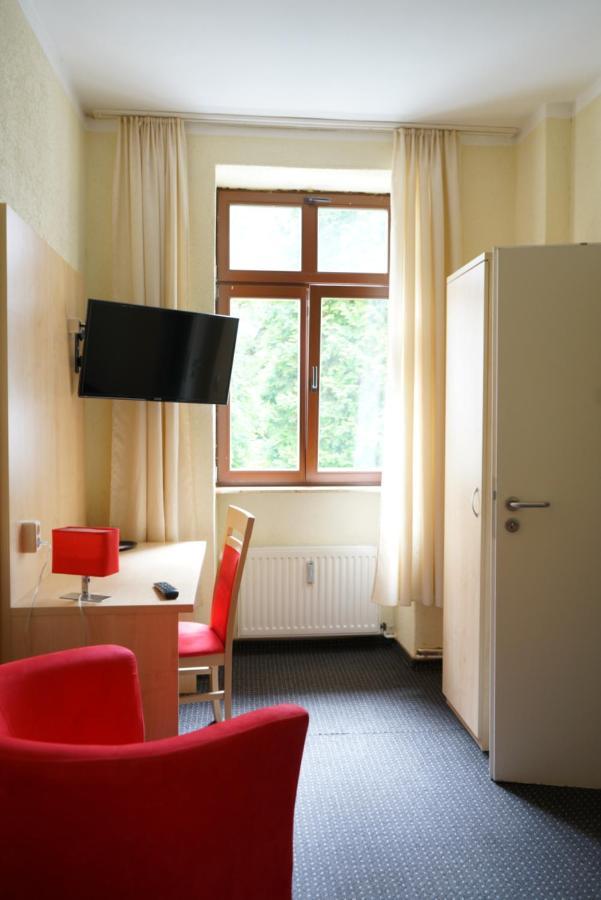 Gaestehaus Lisakowski Pension Am Brautwiesenpark Görlitz Buitenkant foto