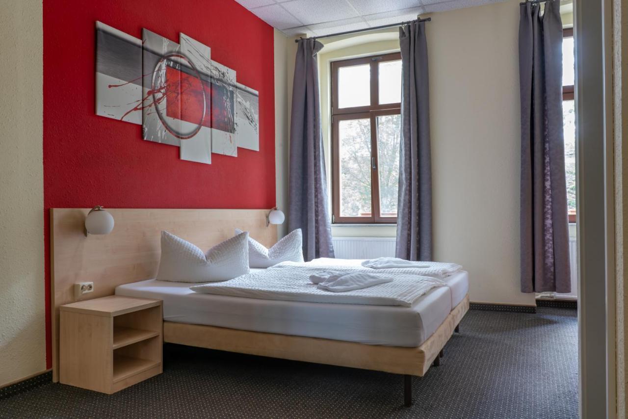Gaestehaus Lisakowski Pension Am Brautwiesenpark Görlitz Buitenkant foto